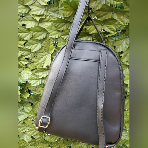 Betsy Johnson soft faux leather quilted medium backpack/purse NWT - Picture 7 of 10